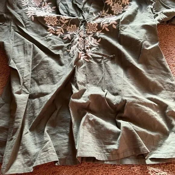 Lucky brand green embroidered top M - Picture 8 of 9